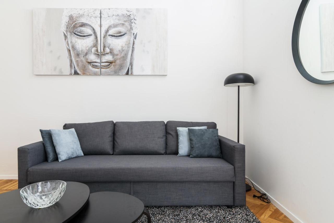 Hemeras Boutique Homes Luxury 4Bdr Close To Duomo Милано Екстериор снимка