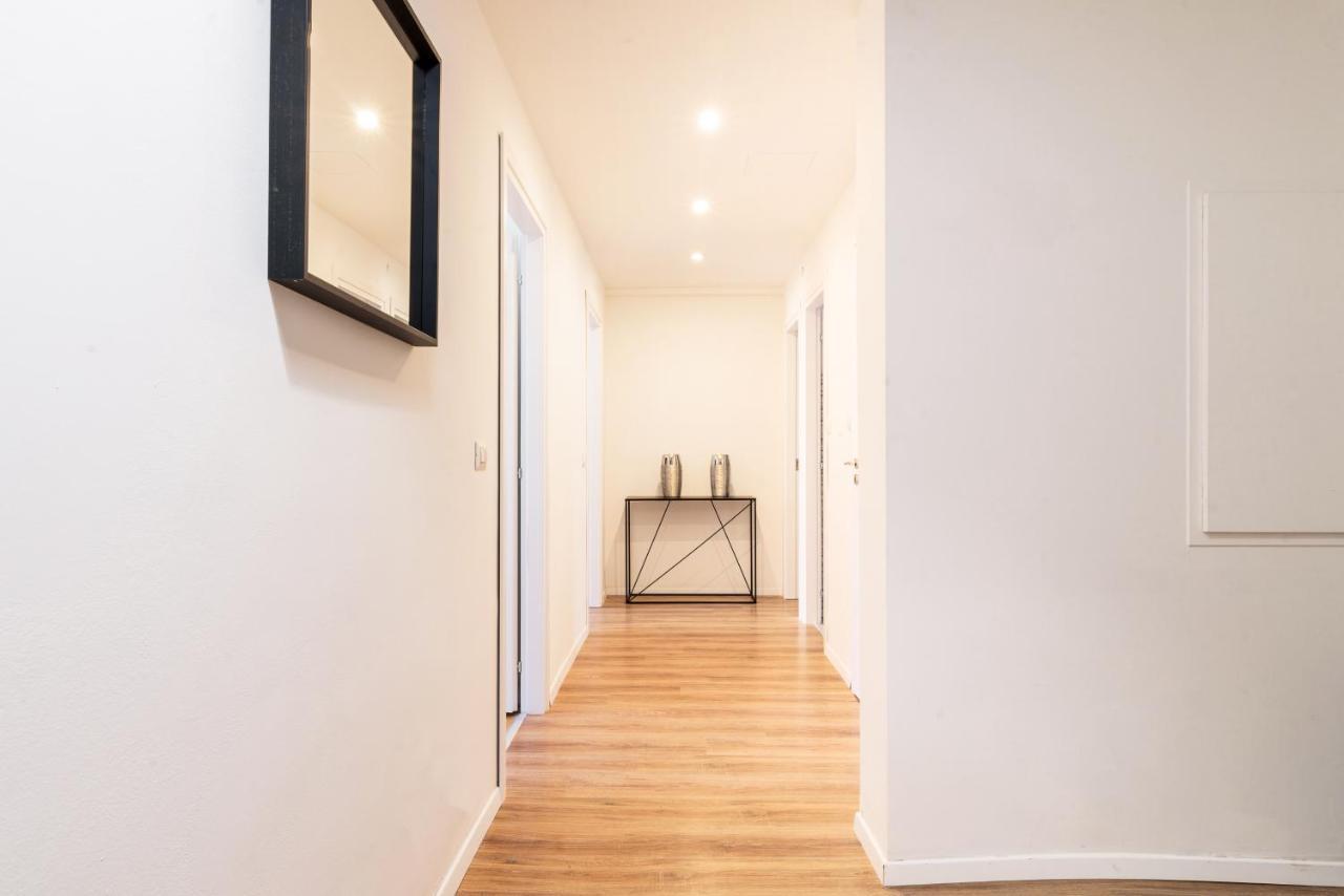 Hemeras Boutique Homes Luxury 4Bdr Close To Duomo Милано Екстериор снимка