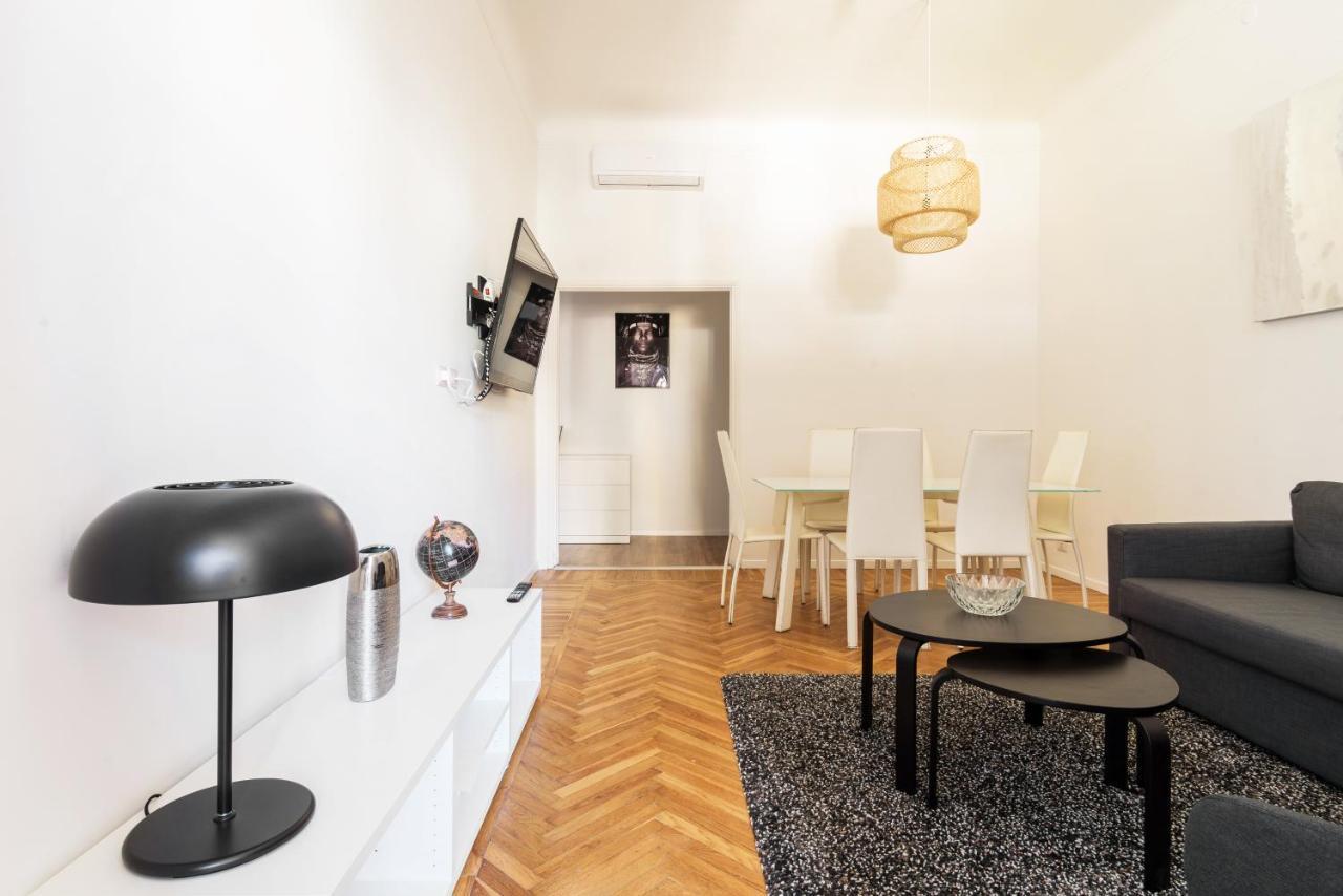 Hemeras Boutique Homes Luxury 4Bdr Close To Duomo Милано Екстериор снимка